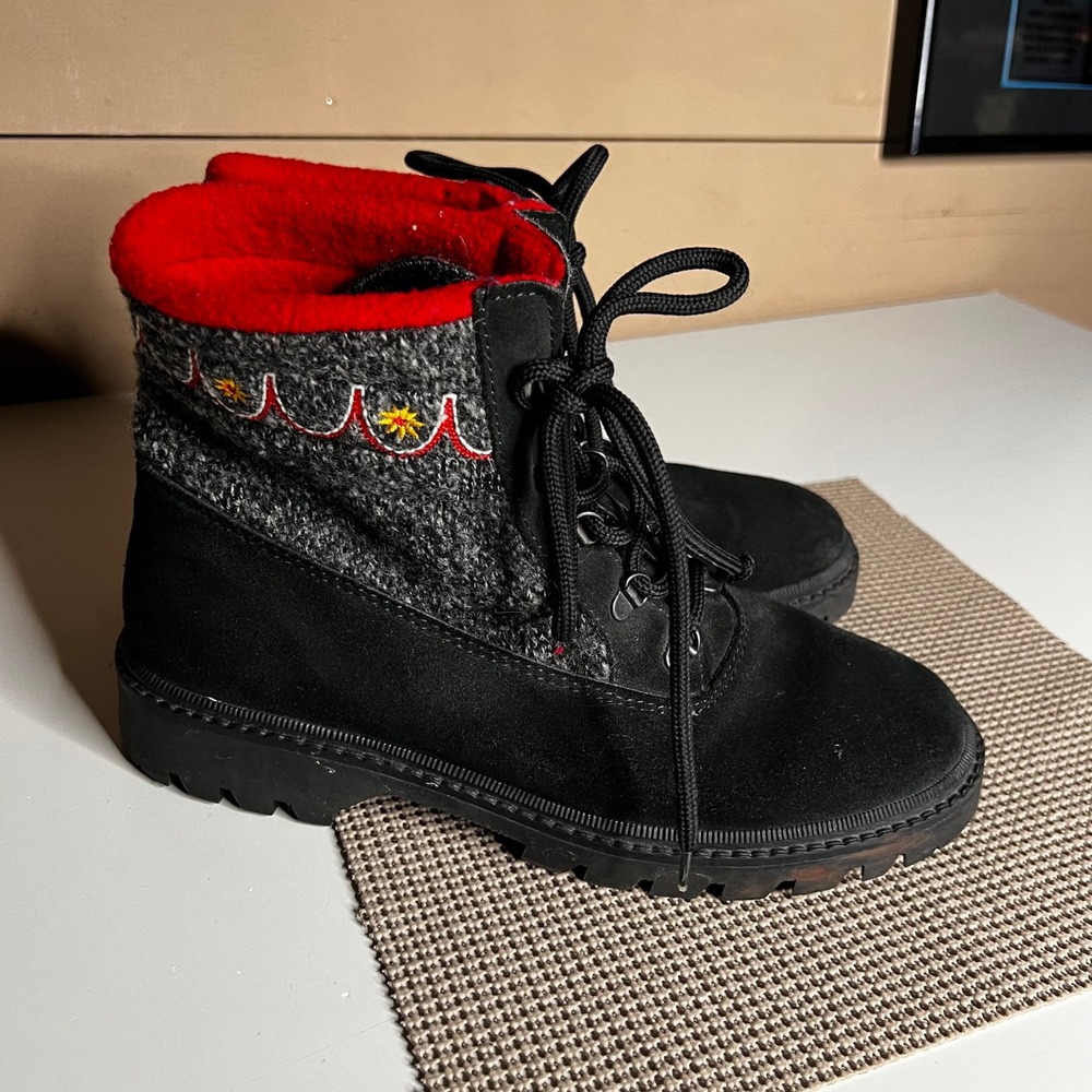 LL Bean Black Suede Wool Knit Boots Made in Italy Red Fleece Lined Womens 9.5 M